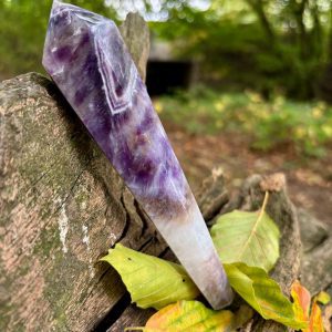 Amethyst Chevron Wand (with stand) - 16cm
